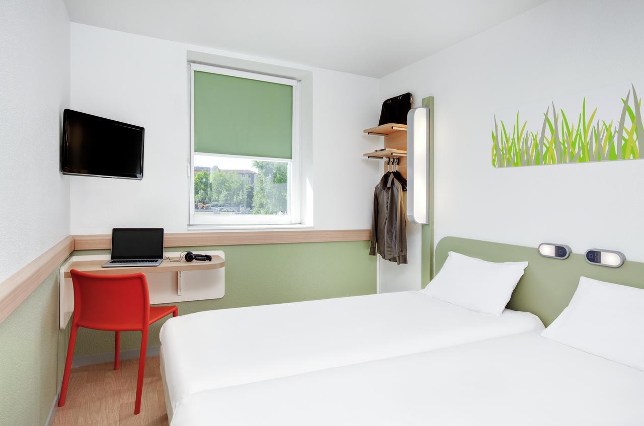 Ibis Budget Clermont Ferrand Centre Montferrand Esterno foto